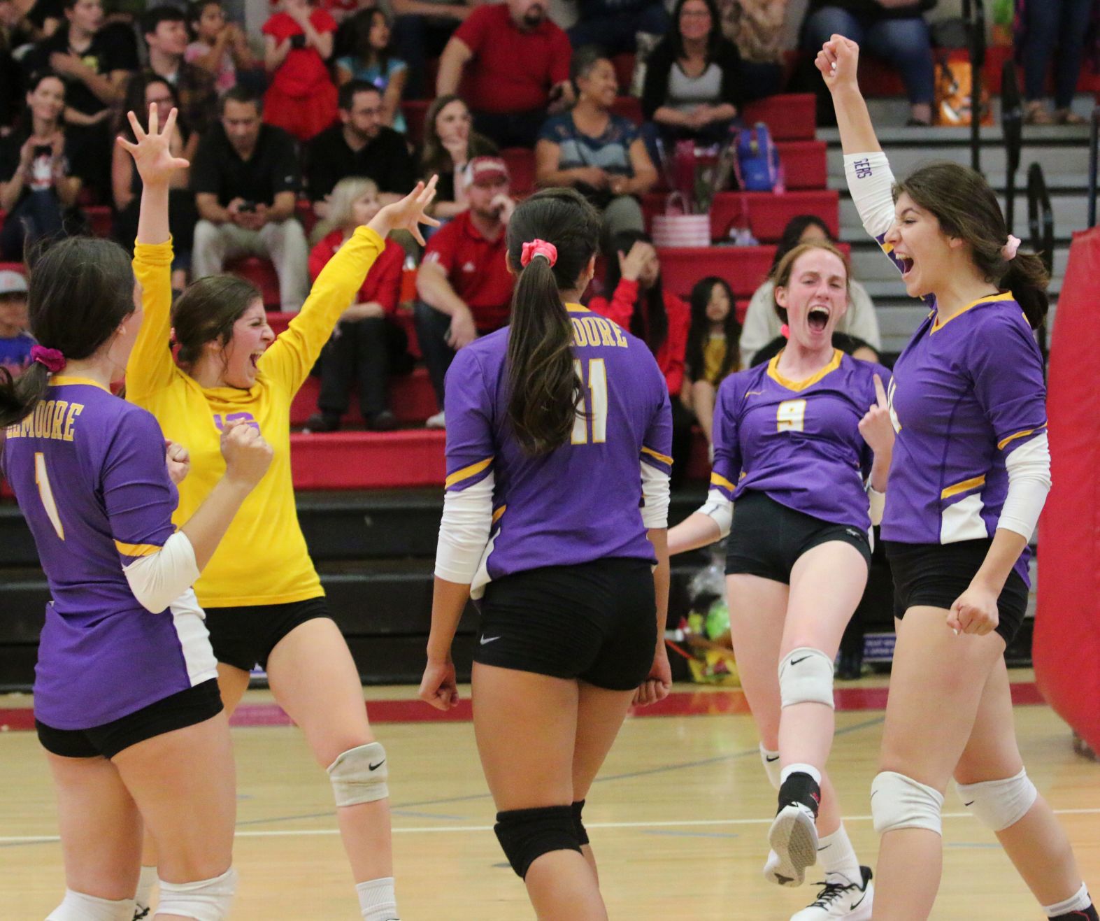 Bullpups claim victory over Tigers in thrilling season finale